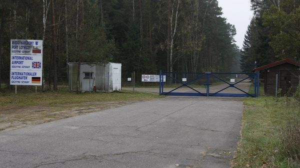 Samoloty z więźniami CIA miały lądować na lotnisku w Szymanach
