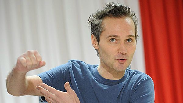 Jarosław Wałęsa podczas konferencji prasowej w szpitalu