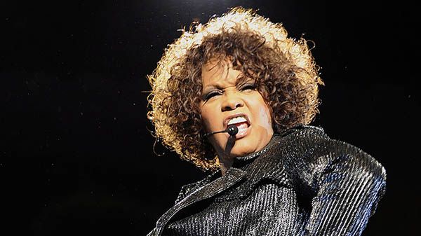 Whitney Houston podczas występu w Hanowerze w 2010 r.