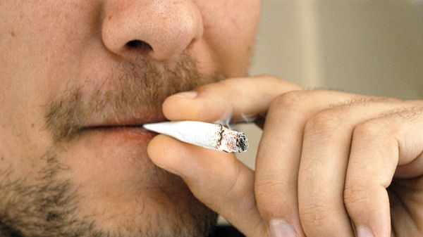 Przynajmniej raz w życiu marihuanę paliło ponad 24% uczniów w wieku 15-16 lat