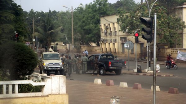 Na ulice stolicy Mali wyszli żołnierze