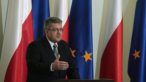 Prezydent Bronisław Komorowski przemawia w czasie sesji inauguracyjnej II Kongresu Demograficznego.