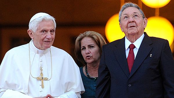 Benedykt XVI spotkał się z przywódcą Kuby Raulem Castro