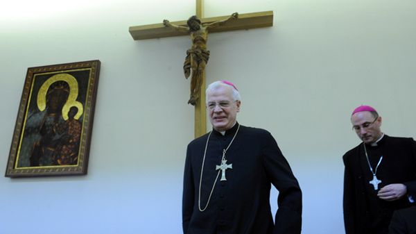 Przewodniczący Episkopatu abp Józef Michalik i sekretarz generalny Episkopatu bp Wojciech Polak