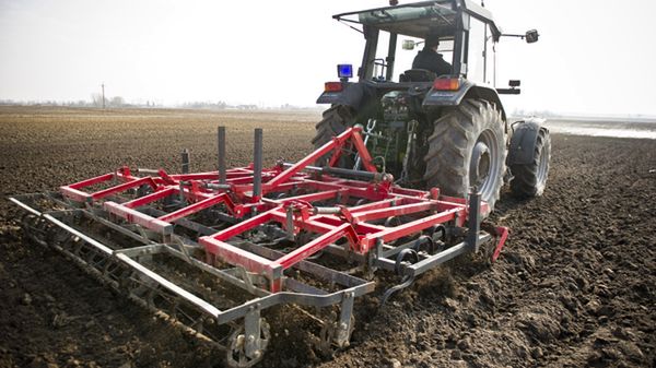 PSL kusi emigrantów "ziemią za złotówkę"