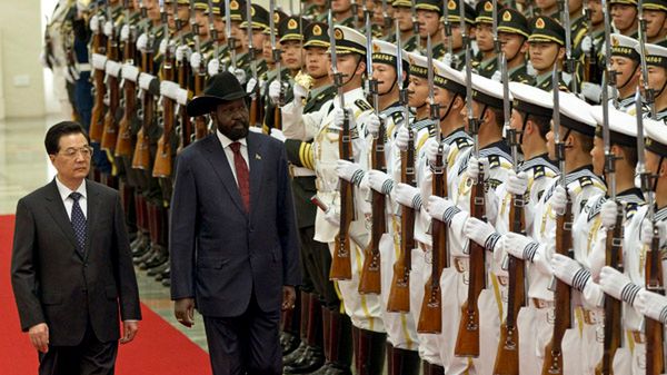 Hu Jintao i Salva Kiir w Pekinie