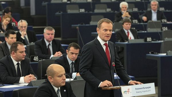 Premier Donald Tusk uczestniczy w posiedzeniu Parlamentu Europejskiego w Strasburgu