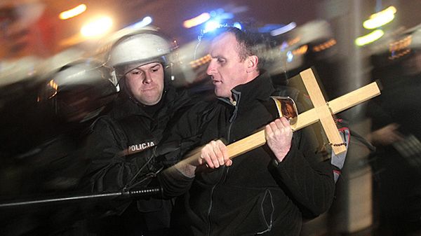 Święto Niepodległości. Zamieszki na Placu Na Rozdrożu w Warszawie