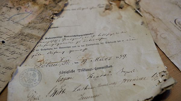 Dokumenty znalezione na strychu gdańskiej Komendy Miejskiej Policji