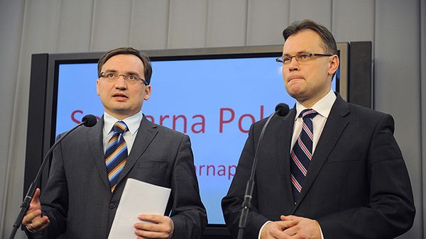 Członkowie Solidarnej Polski - europoseł Zbigniew Ziobro i poseł Arkadiusz Mularczyk