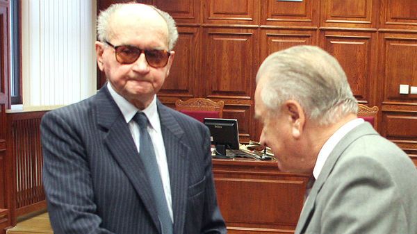 Gen. Czesław Kiszczak i gen. Wojciech Jaruzelski (zdj. arch.)