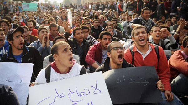 Wieli dziennikarzy zostało pobitych i aresztowanych podczas arabskiej "Wiosny Ludów"