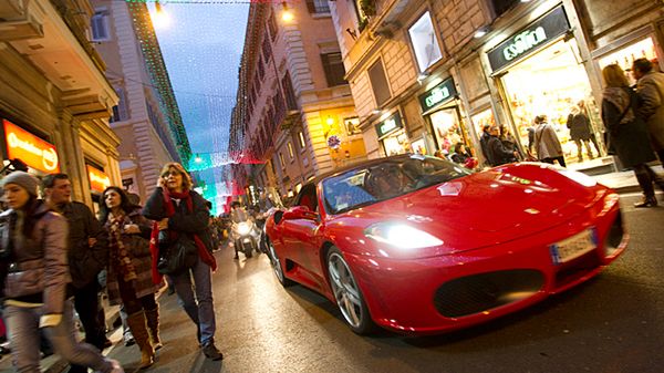 Kryzys? Jaki kryzys? Włosi kochają luksus