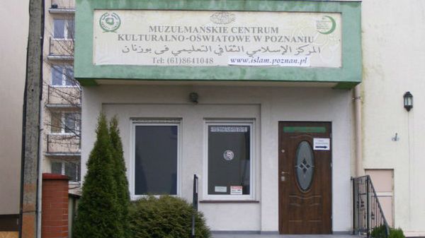 Poznańscy muzułmanie modlą się w meczecie przy ul. Biedrzyckiego.