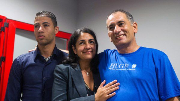 Felix Baez Sarria z żoną i synem