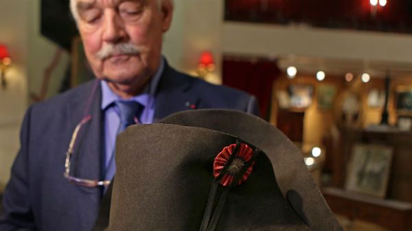 Kapelusz Napoleona sprzedany na aukcji w Fontainebleau