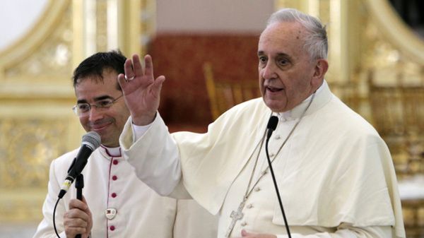 Papież Franciszek zaskoczył wiernych ogłaszając skrócenie wizyty w Tacloban