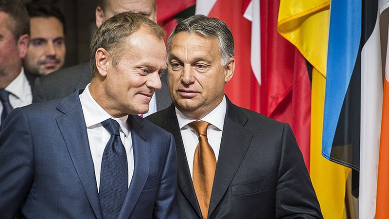 Donald Tusk i Viktor Orban.