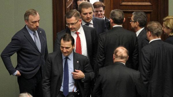 Posłowie szykują się do debaty nt. wniosku o wotum nieufności dla Bartosza Arłukowicza