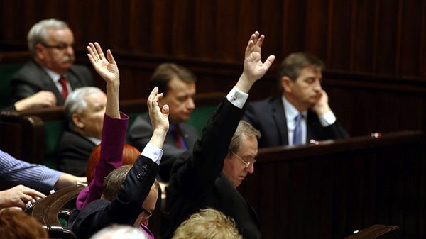 Posłowie PiS w ławach sejmowych