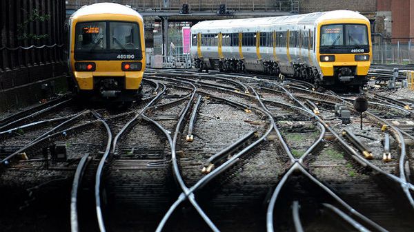 Dworzec Victoria Station w Londynie