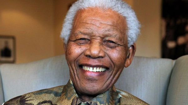 B. prezydent RPA Nelson Mandela - zdjęcie archiwalne