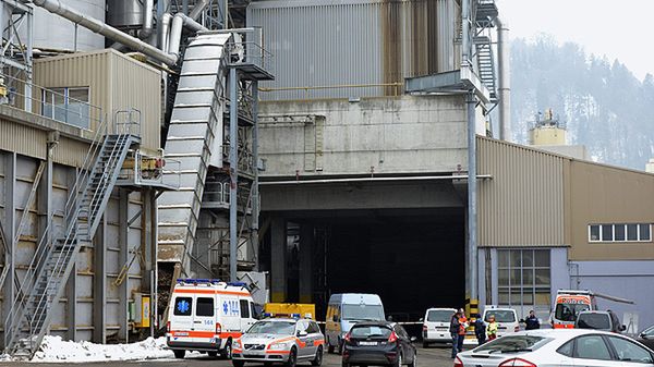 Służby na miejscu strzelaniny