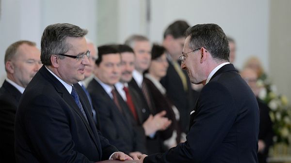 Prezydent wręczył nominację nowemu szefowi MSW - Bartłomiejowi Sienkiewiczowi