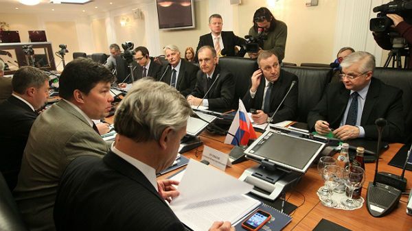 Władze komisji spraw zagranicznych sejmu i senatu RP podczas spotkania w Moskwie