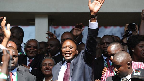 Uhuru Kenyatta zdobył ponad 50 proc. głosów wyborców