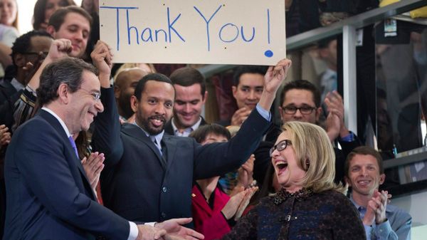 Hillary Clinton podczas spotkania z pracownikami w Departamencie Stanu