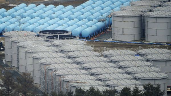 Zbiorniki ze skażoną wodą