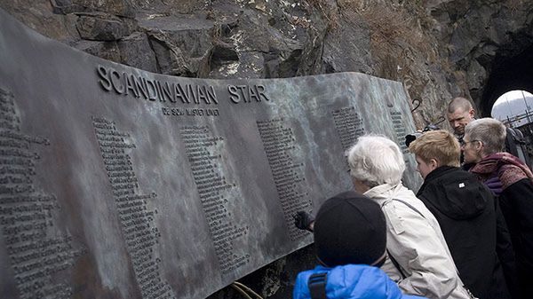 Pomnik, poświęcony ofiarom pożaru na promie "Scandinavian Star"