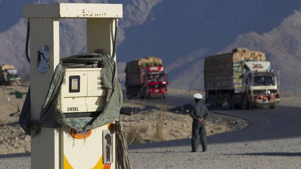 Stacja benzynowa w Pakistanie