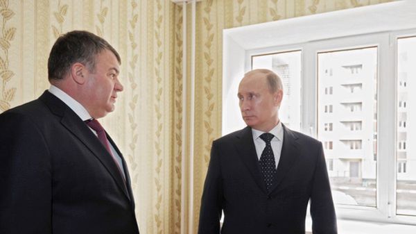 Anatolij Sierdiukow i Władimir Putin