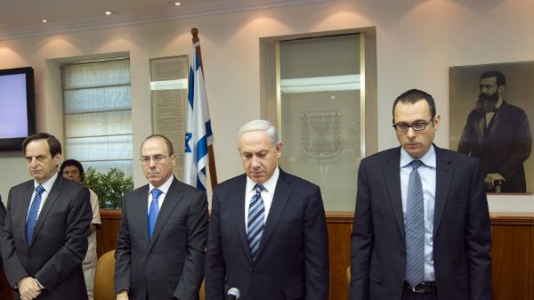 Netanjahu rozpoczął posiedzenie rządu minutą ciszy