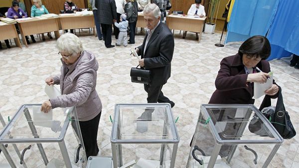 Jeden z lokali wyborczych W Kijowie