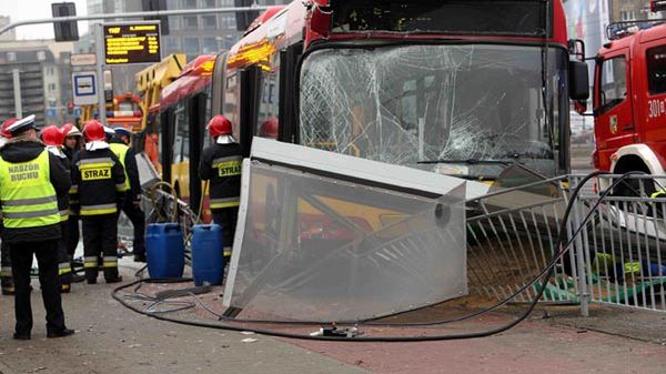 Miejsce wypadku autobusu we Wrocławiu