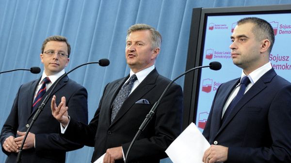 Posłowie SLD Dariusz Joński, Stanisław Wziątek i sekretarz generalny partii Krzysztof Gawkowski
