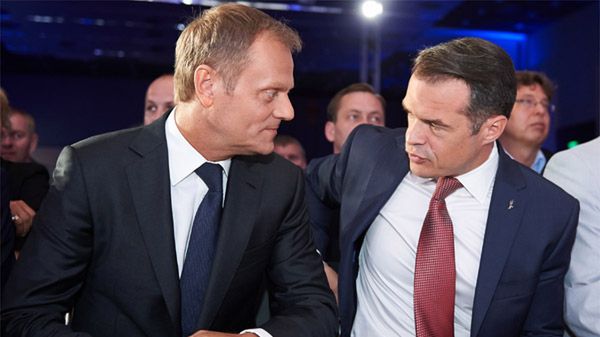 Premier Donald Tusk i minister transportu Sławomir Nowak