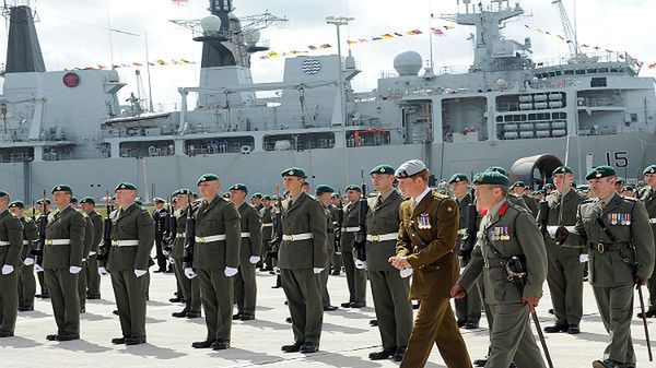 Żołnierze brytyjskiej marynarki wojennej