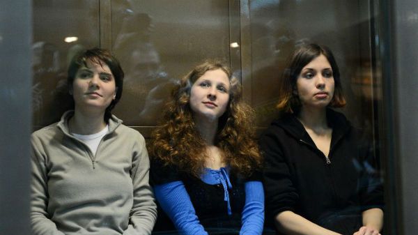 Zdjęcie z procesu Pussy Riot