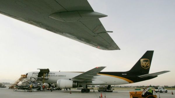 Samolot należący do firmy UPS