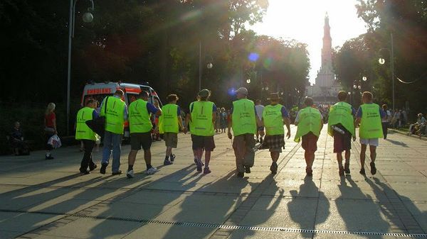 Wejście warszawskiej pielgrzymki na Jasną Górę