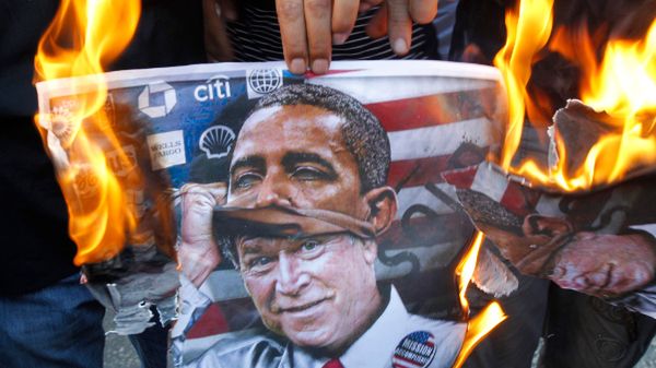 Protest w Bejrucie przeciw amerykańskiej interwencji w Syrii