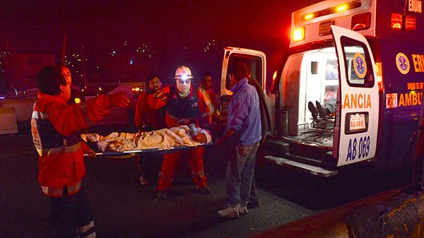 Akcja ratunkowa po eksplozji cysterny z gazem na przedmieściach Meksyku