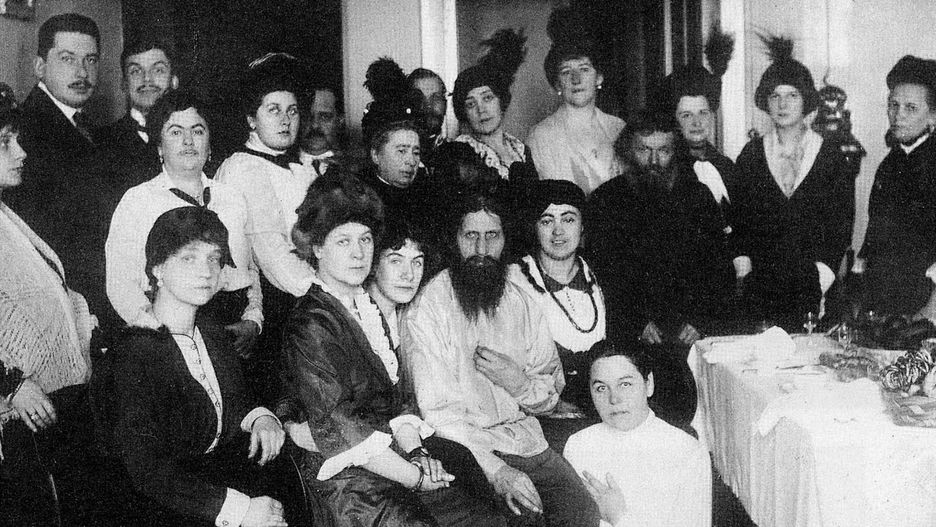 Rasputin w towarzystwie wielbicieli. Rok 1914