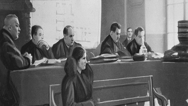 Proces Rity Gorgonowej. Nz. na pierwszym planie Gorgonowa, w głębi ława obronców i prokuratury; od lewej: mec. dr Józef Woźniakowski, mec. Mieczysław Ettinger, mec. Maurycy Akser, zastępca prokuratora Przybylski i prokurator Szypuła