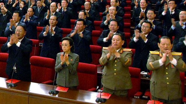 Kim Kyong Hui na zebraniu partii - zdjęcie z 2010 roku