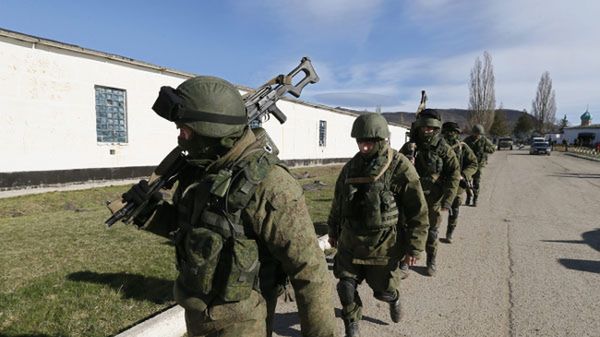 Uzbrojeni członkowie tzw. samoobrony Krymu